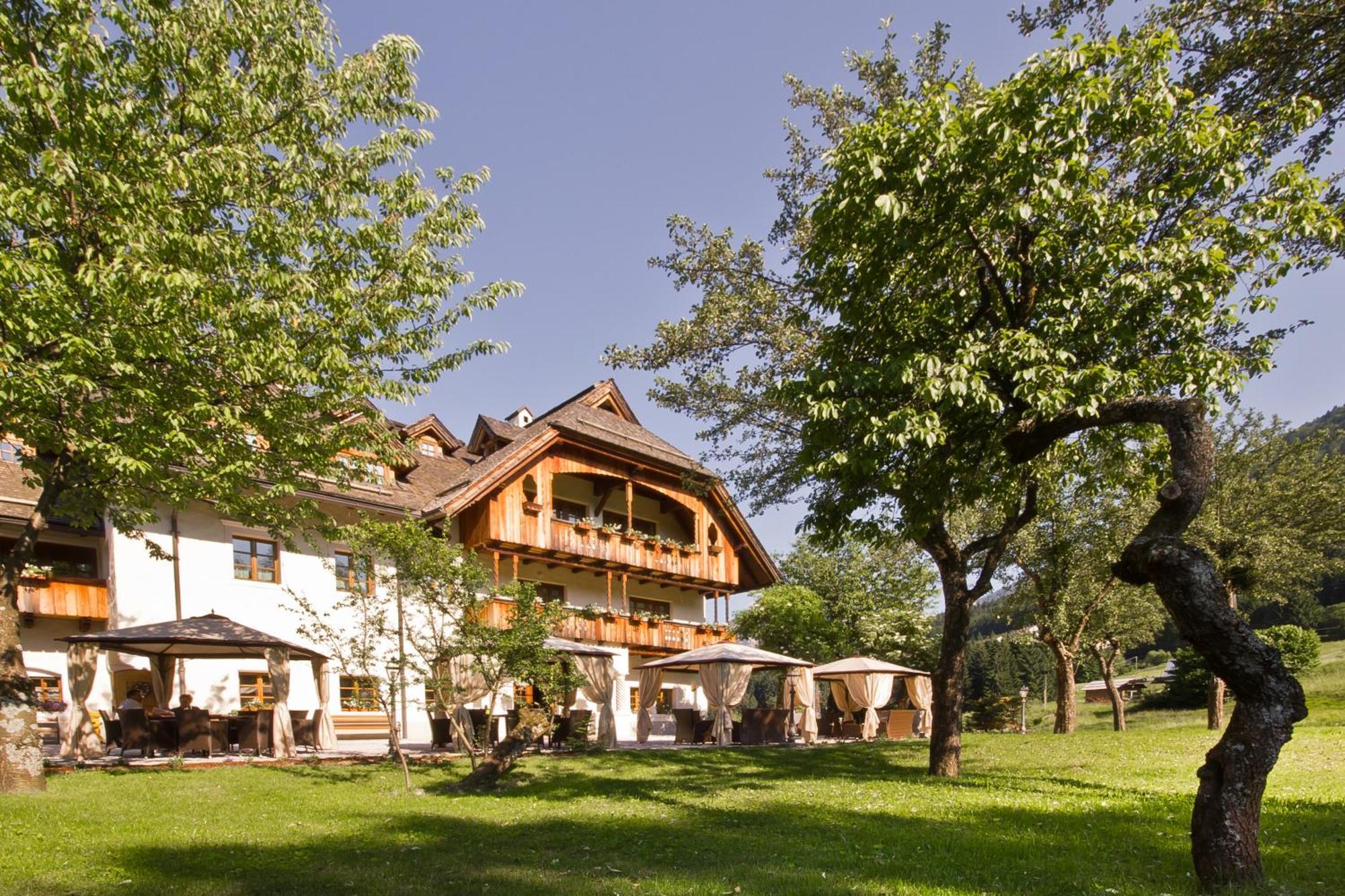 Hotel Edelhof Tarvis Exterior foto